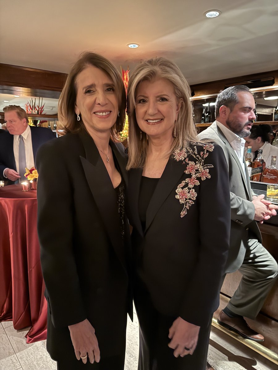 Arianna Huffington tweet media