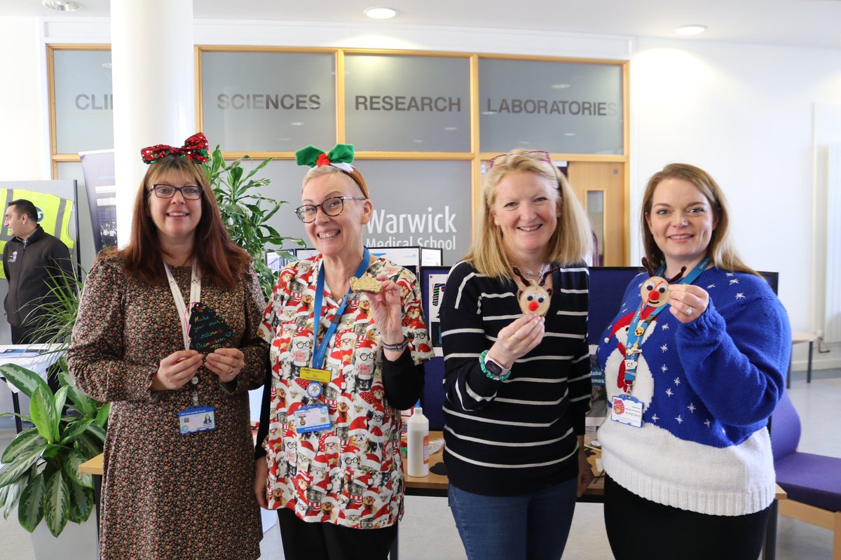 Great Green Winter Event 24. Great to see <a href="/nhsuhcw/">UHCW NHS Trust</a> supporting our commitment to Net Zero
@ElizabethFitzh4 <a href="/DrHelenWilkins/">Helen Wilkins</a> <a href="/Robeons/">Robin</a> <a href="/cliverobinson8/">Clive Robinson</a>