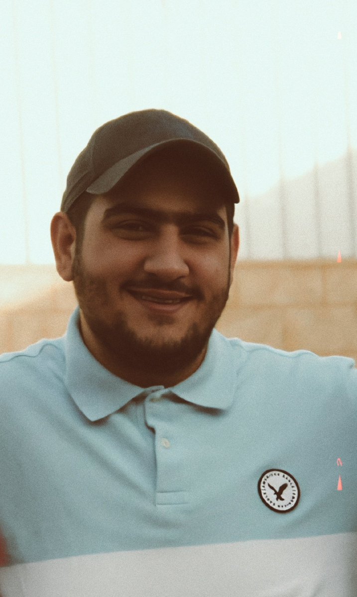 M3wada_'s tweet photo. يَا بَسمَةً مَا بَينَنا
يَا صاحِبَ القَلبِ الحَنون
كالنّورِ وَجهُكَ كالسَنا
يا نَظرَةً فيها السّكون🥀' https://t.co/687MTNdC7h