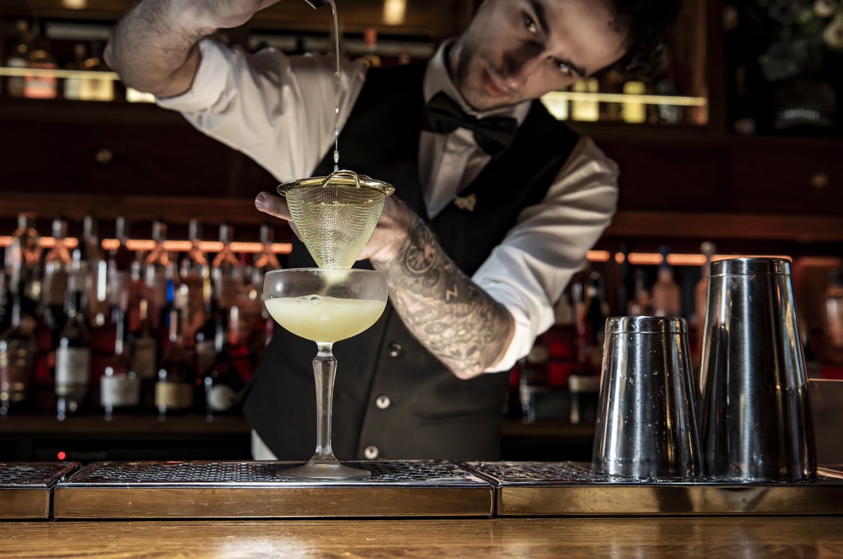 There’s a new independent steak restaurant where you cook the steak yourself, on a stone opening in Cardiff tomorrow 🥩🍸🙌🏻

More  - itsoncardiff.co.uk/cardiff-new-si…