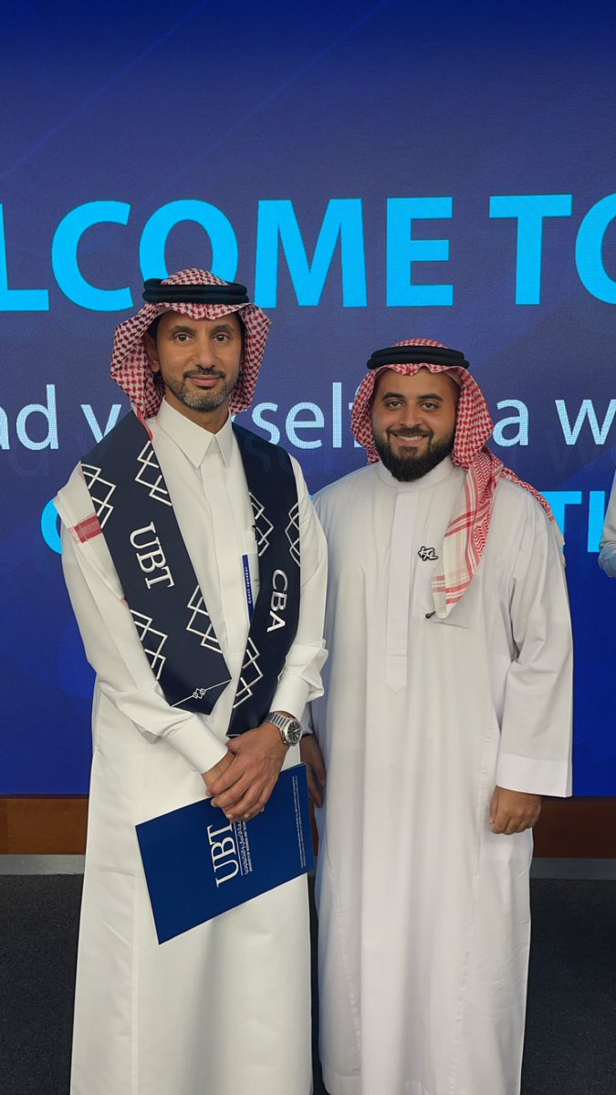 Al_bouraee's tweet photo. تشرفت بحضور فعالية ( ايام كلية ادارة الاعمال ) المقام في جامعة UBT وتشرفت بلقاء الرئيس التنفيذي لشركة نيوم للهيدروجين الأخضر المهندس/ وسام الغامدي https://t.co/UlsY3BaUiq