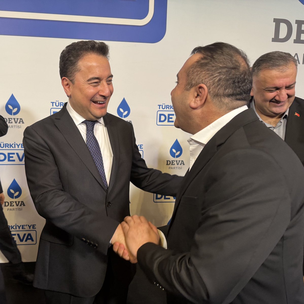 fzekimert's tweet photo. Genel Başkanımız Sayın @alibabacan’ın takdirleriyle Genel Başkan Başdanışmanı olarak görevlendirilmiş bulunmaktayım.

Önümüzde uzun bir yol, ağır bir sorumluluk var; ancak görev aşkımız ve milletimize hizmet etme bilincimiz her zamankinden daha güçlü. İnşallah, bu önemli görevi layıkıyla yerine getirip güzel işlere imza atacağız.