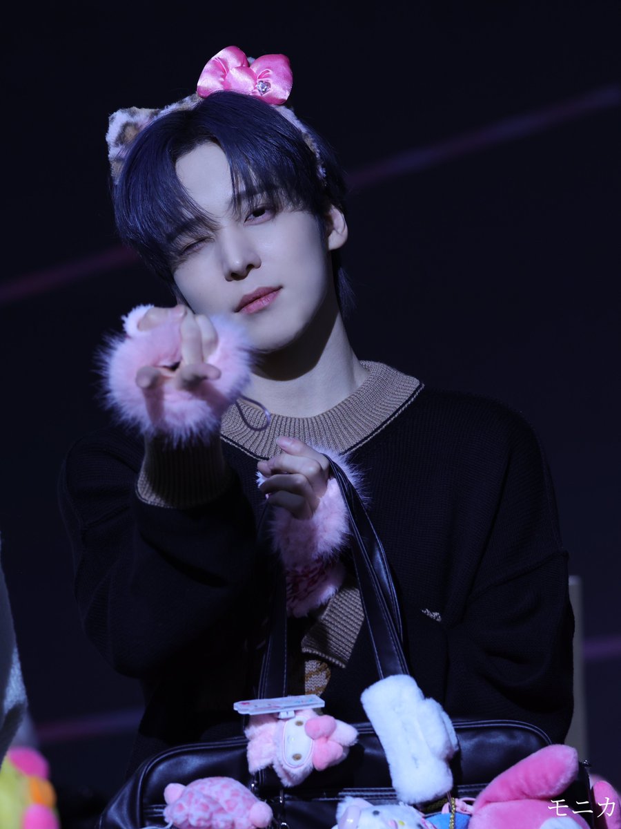 hkt___fuwa's tweet photo. 241121 musicart 뮤직아트 대면 

🌺 ദ്ദി ՞• ·̫ •՞ ꒱🎀

#ATEEZ #에이티즈
#윤호 #YUNHO #ユノ https://t.co/mDPHR7Qd2X