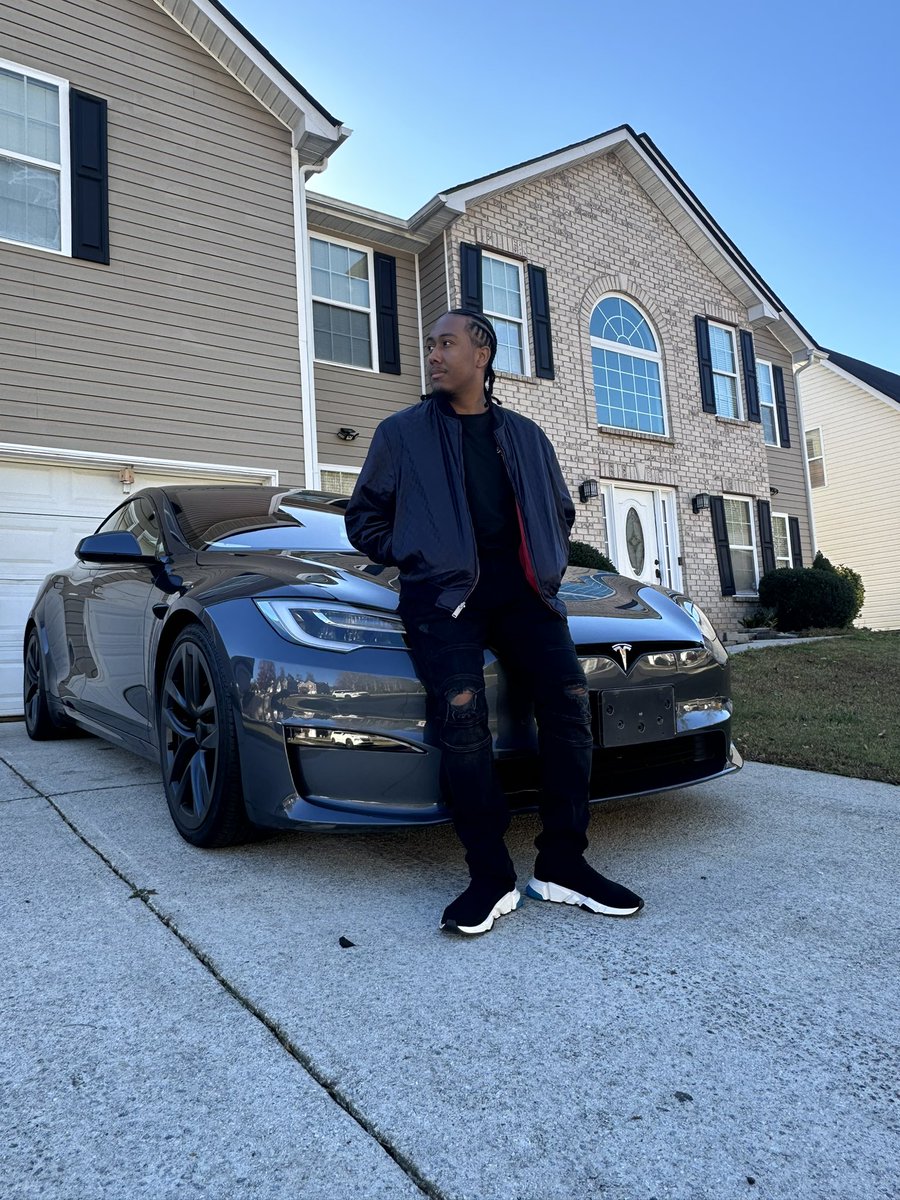 Lord Bugz tweet media