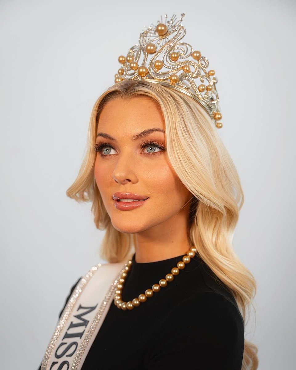 Victoria Kjær Theilvig tweet media