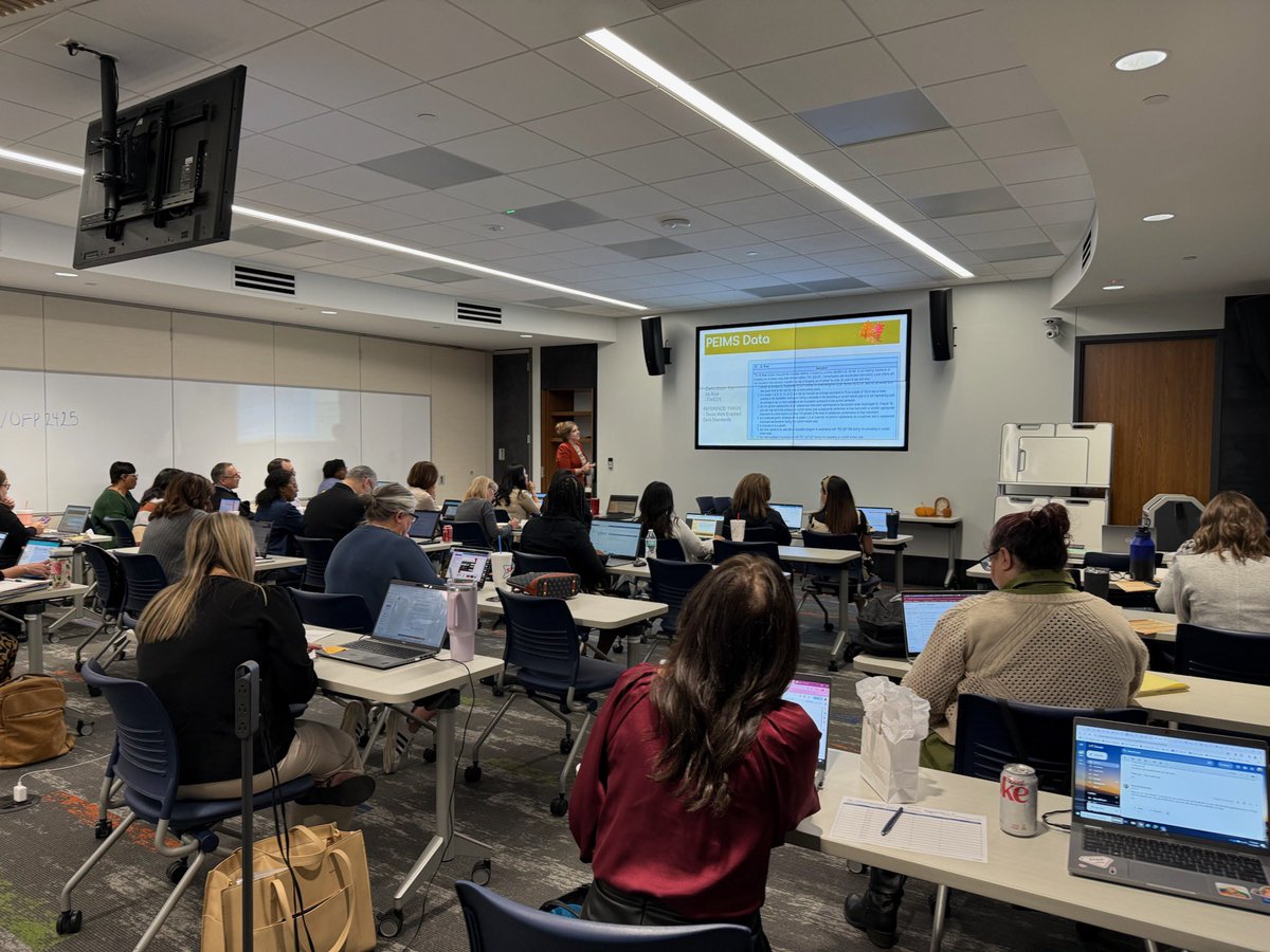 We enjoyed hosting our LEAs at our Fall Federal Program Directors meeting.  It was a great day of learning and collaboration. During this season of Thanksgiving, we are thankful for the work we get to do alongside the best in Texas!