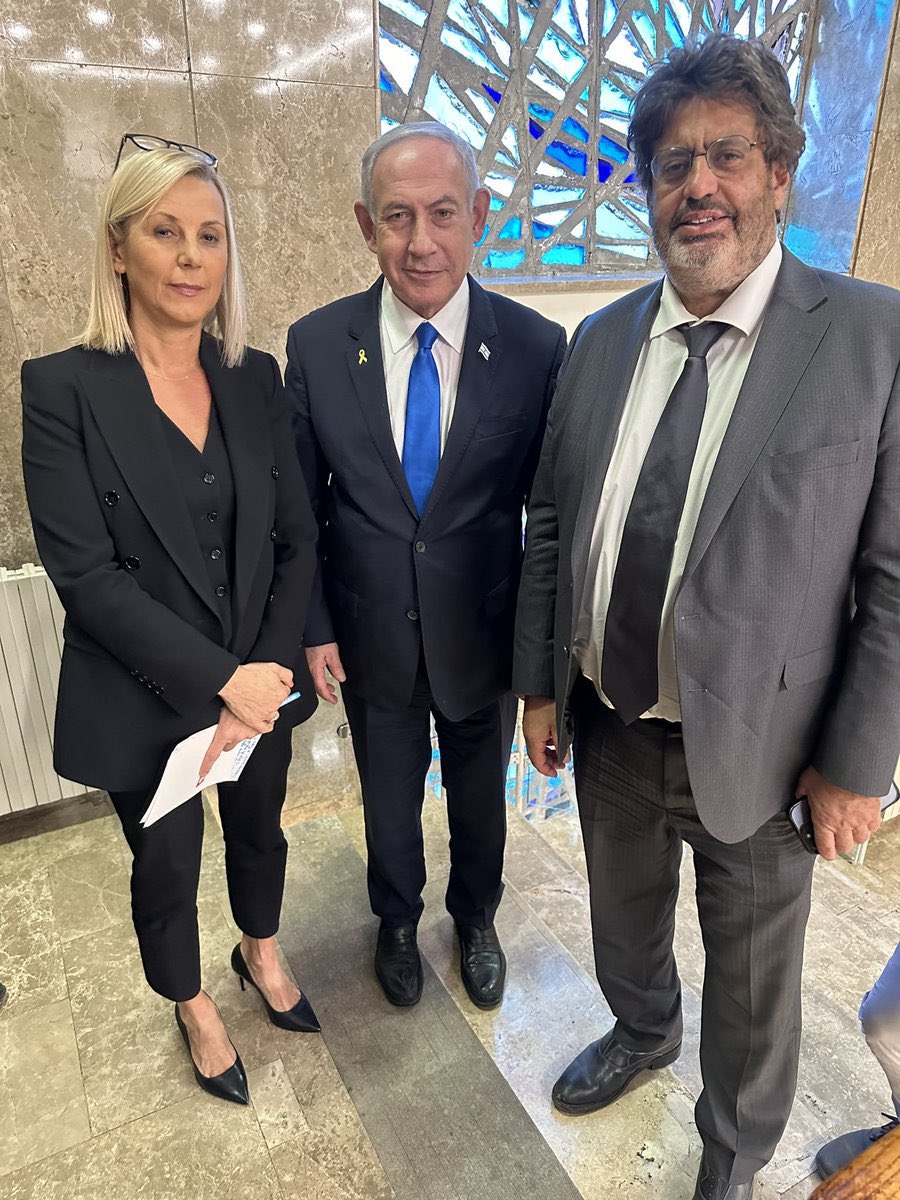 Ni oubli ni pardon <a href="/LaurenceFerrari/">Laurence Ferrari</a> <a href="/Meyer_Habib/">Meyer Habib</a>