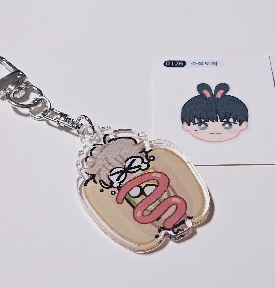 한입에 와앙하고 잘 먹겠슷니다 🌭🐶