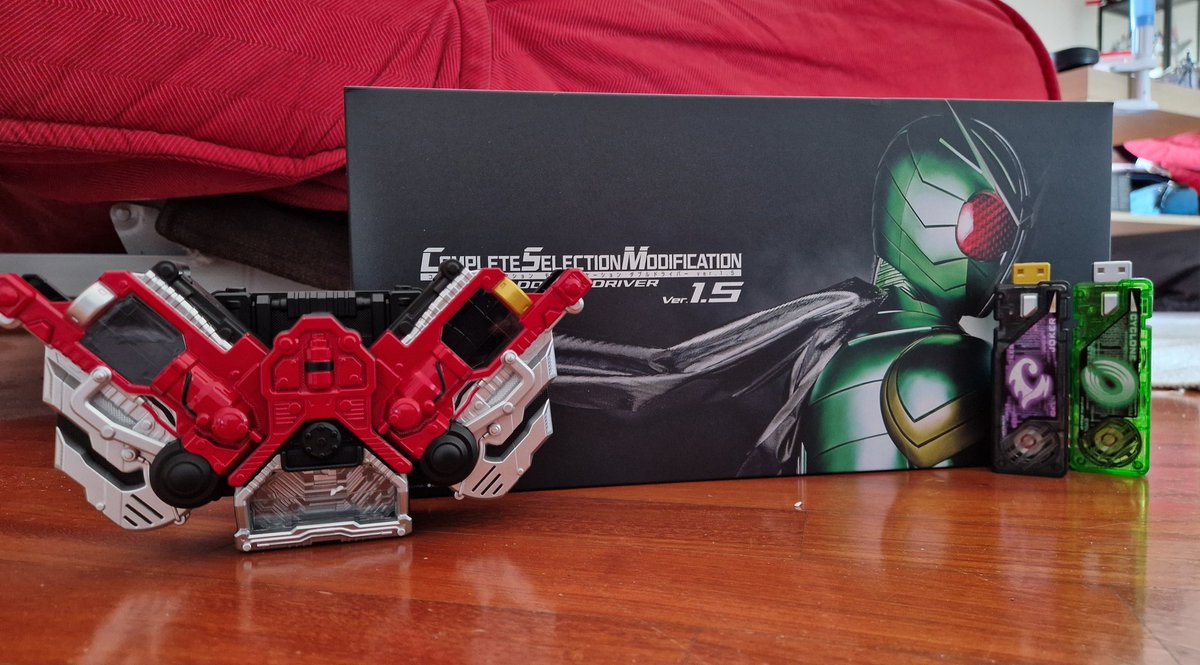 ANLotiii's tweet photo. Since i haven't posted anything for a while here's my collection of Kamen Rider / Sentai toys as of now
Sorry the Build Driver and DonBlaster didn't get a nice pic as the others. I will take proper ones once i come back home! https://t.co/XVVNAGOuOC