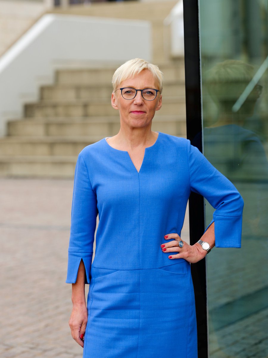 TU-Präsidentin Tanja Brühl ist wie im Vorjahr unter den sechs Finalist:innen für die Auszeichnung als „Hochschulmanager:in des Jahres“. Das teilte das @che_concept heute mit. Die Preisträgerin oder der Preisträger wird am 5. 12. bekanntgegeben tu-darmstadt.de/universitaet/a…