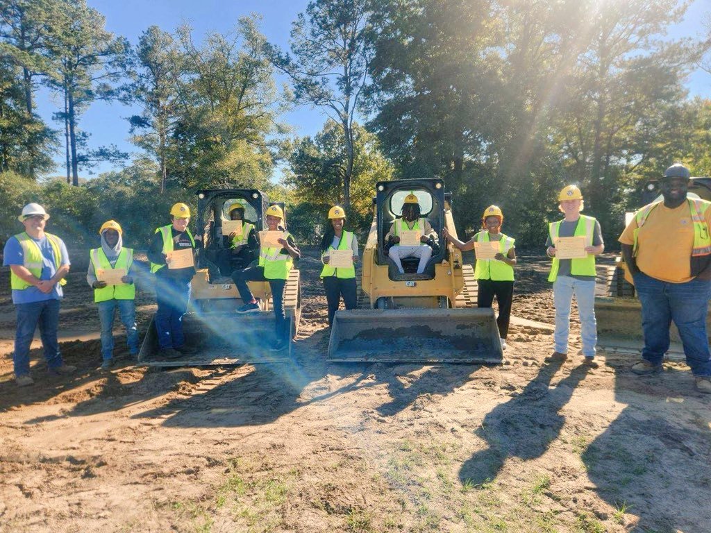 Joe Johnson (@joejohnsonwcc) on Twitter photo Congratulations to our latest group of students from Eufaula High School for completing the <a href="/wccdothan/">Wallace Community College</a> <a href="/skillssuccessAL/">Skills For Success AL</a> Skid Steer course. <a href="/ACCS_Education/">Alabama Community College System (ACCS)</a> Congratulations to our latest group of students from Eufaula High School for completing the <a href="/wccdothan/">Wallace Community College</a> <a href="/skillssuccessAL/">Skills For Success AL</a> Skid Steer course. <a href="/ACCS_Education/">Alabama Community College System (ACCS)</a>