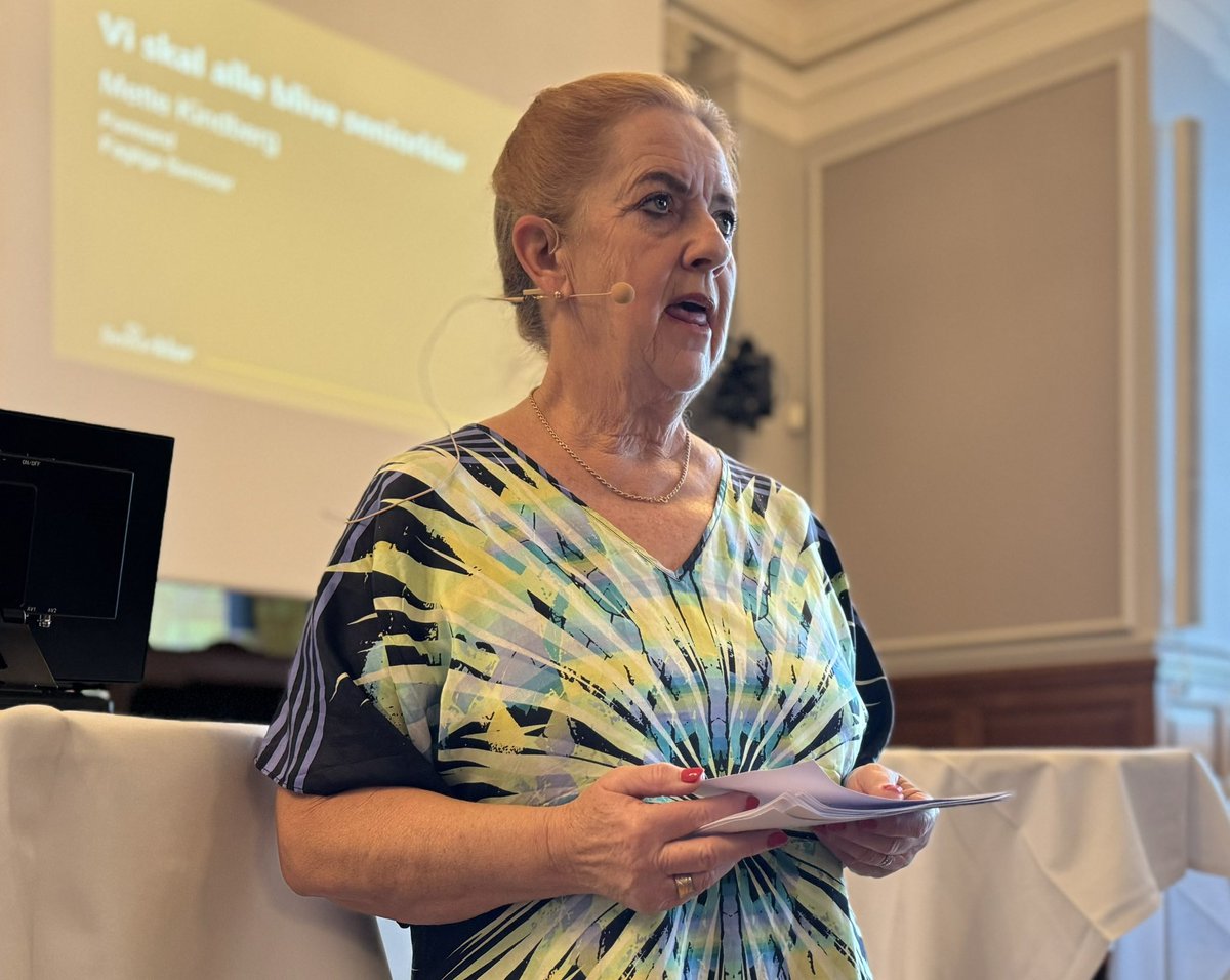 “Når vi skaber rammerne for, at seniorerne kan blive på arbejdsmarkedet, vinder alle. Og vi skaber et samfund, hvor det ikke er alderen, men lysten og evnerne, der afgør, hvordan man bidrager.” Mette Kindberg på Seniorernes topmøde.
#seniorklar #seniorernestopmøde
