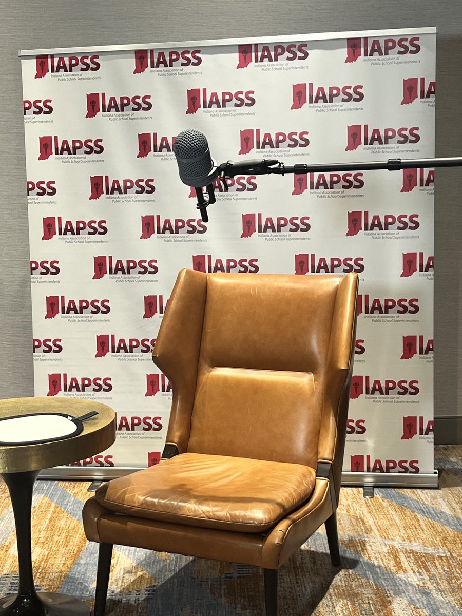 DebLecklider's tweet image. Getting reading for IAPSS Executive Coaching testimonials and then launching the annual meeting! ⁦@IAPSS_ORG⁩ ##ExCo