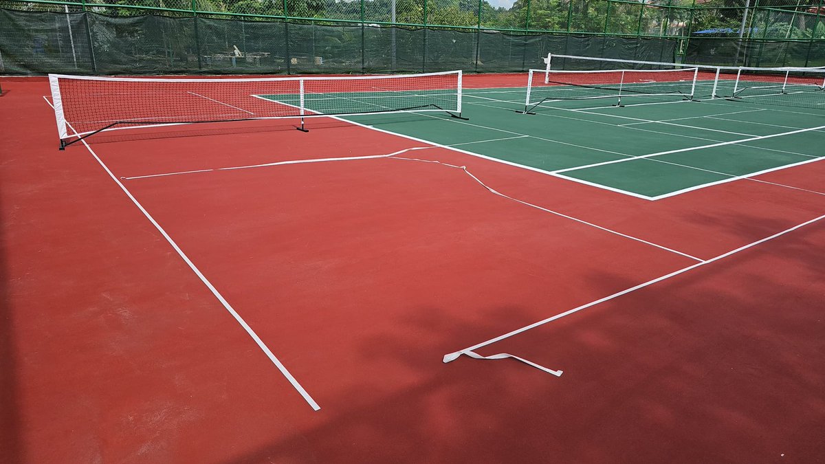 Slm sejahtera YBM <a href="/hannahyeoh/">Hannah Yeoh</a> mohon pihak penganjur KBS Master 2024 acara pickleball lebih ‘responsive’ kpd ptanyaan peserta. Persoalan berkenaan medical clearance, kesilapan nama peserta dan lain² x dijawab. Gelanggang pun agak kurang sesuai. Mohon tindakan YBM. <a href="/KBSMalaysia/">KBSMalaysia</a>