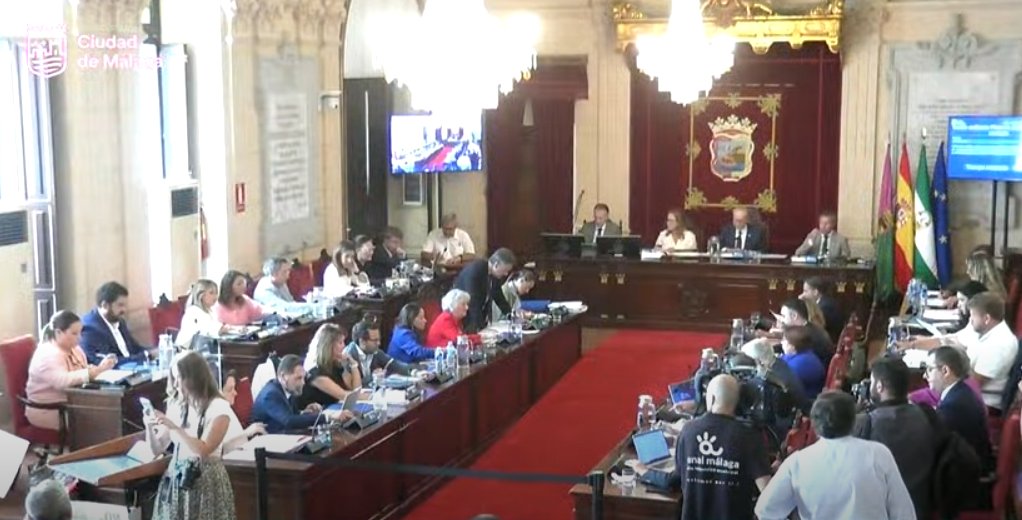 aprensamalaga's tweet image. #120aniversarioAPM | @malaga concede la Medalla de la Ciudad a la Asociación de la Prensa de Málaga “por su labor durante más de un siglo como referente y guía para la profesión periodística, y su importancia en el tejido asociativo y empresarial de la ciudad". ¡Gracias!