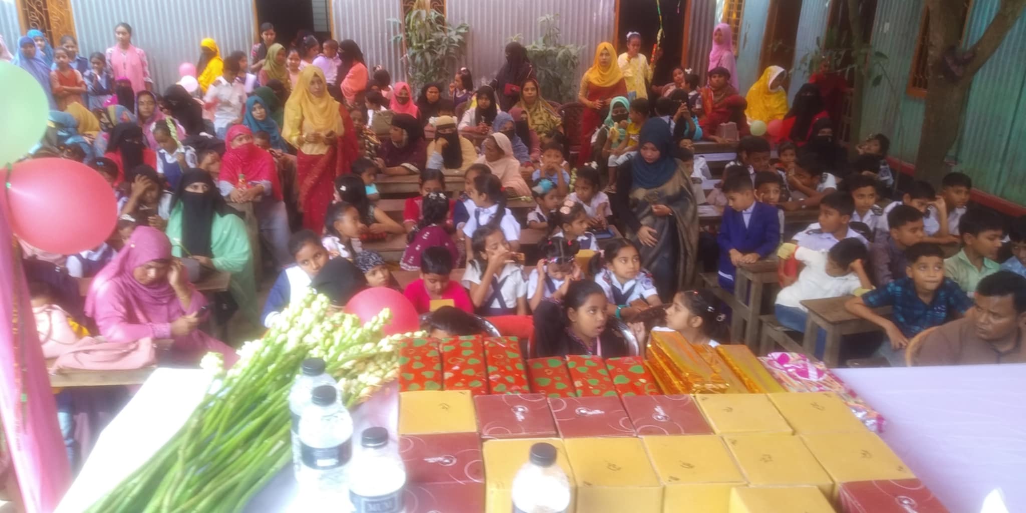 রামপুর আদর্শ স্কুলে বিদায় অনুষ্ঠান