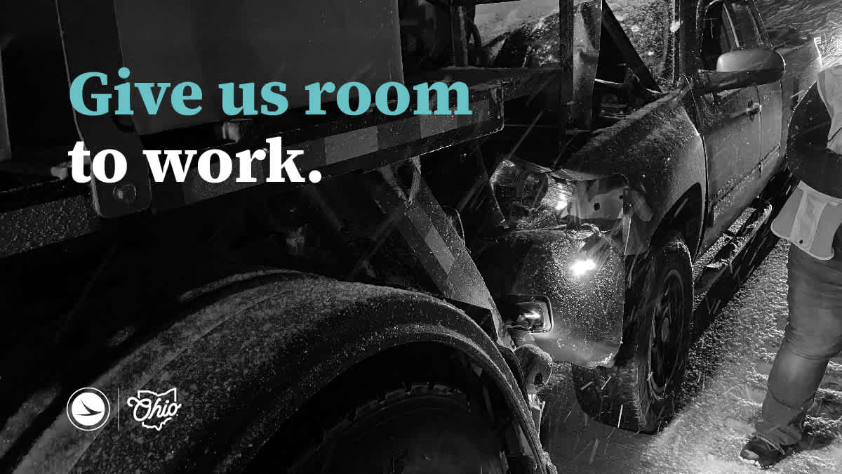 7AM: More than 310 plows, including this one on SR 4 in Union County, are out across the state patrolling and treating state and US routes outside municipalities and all interstates except the Ohio Turnpike. Give them room to work! #ODOTwinter