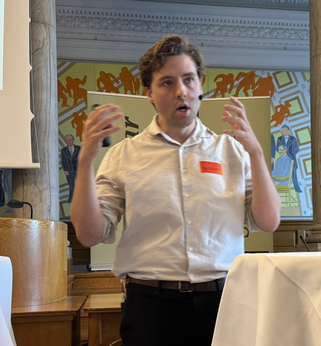 Folkepensionisterne står klar. Arbejdsudbuddet kan øges med 66.000 fuldtidspersoner, hvis vi indretter arbejdsmarkedet, så der bliver plads pensionisterne. Michael Birkjær, Tænketanken WELA.
#seniorarbejdsliv #seniorernestopmøde