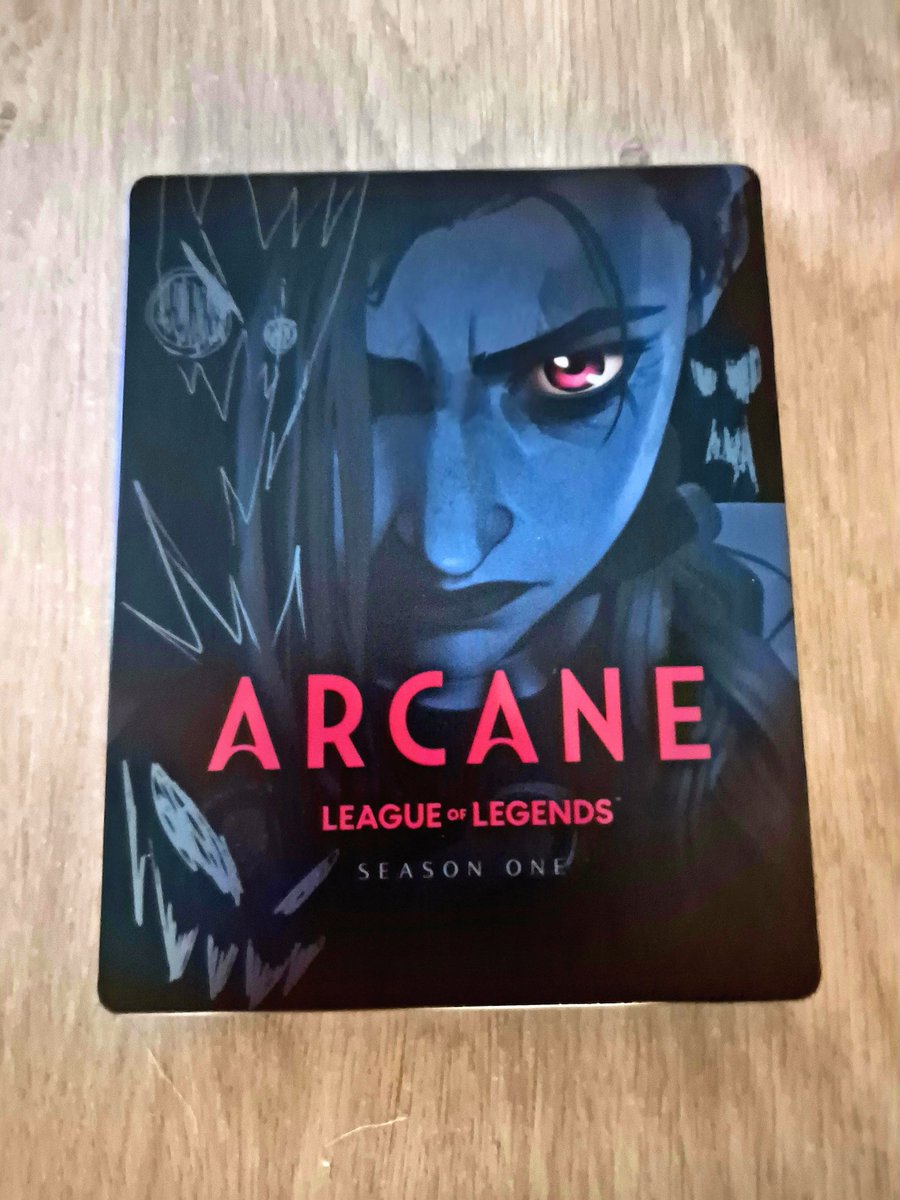Stefke360's tweet photo. @GKIDSfilms I finally got it!!!! It's just a shame that there are no Dutch subs https://t.co/nl2K2WV9wn