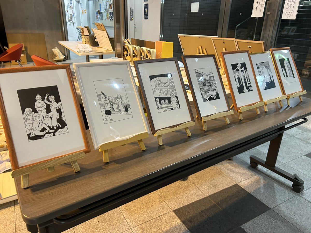 yokochi_ink's tweet photo. 「絵本のひみつきち」ブースでの原画展示

色んな方に足を運んで頂けているようでとても嬉しい♡⃛ https://t.co/WWhbSDTc3d