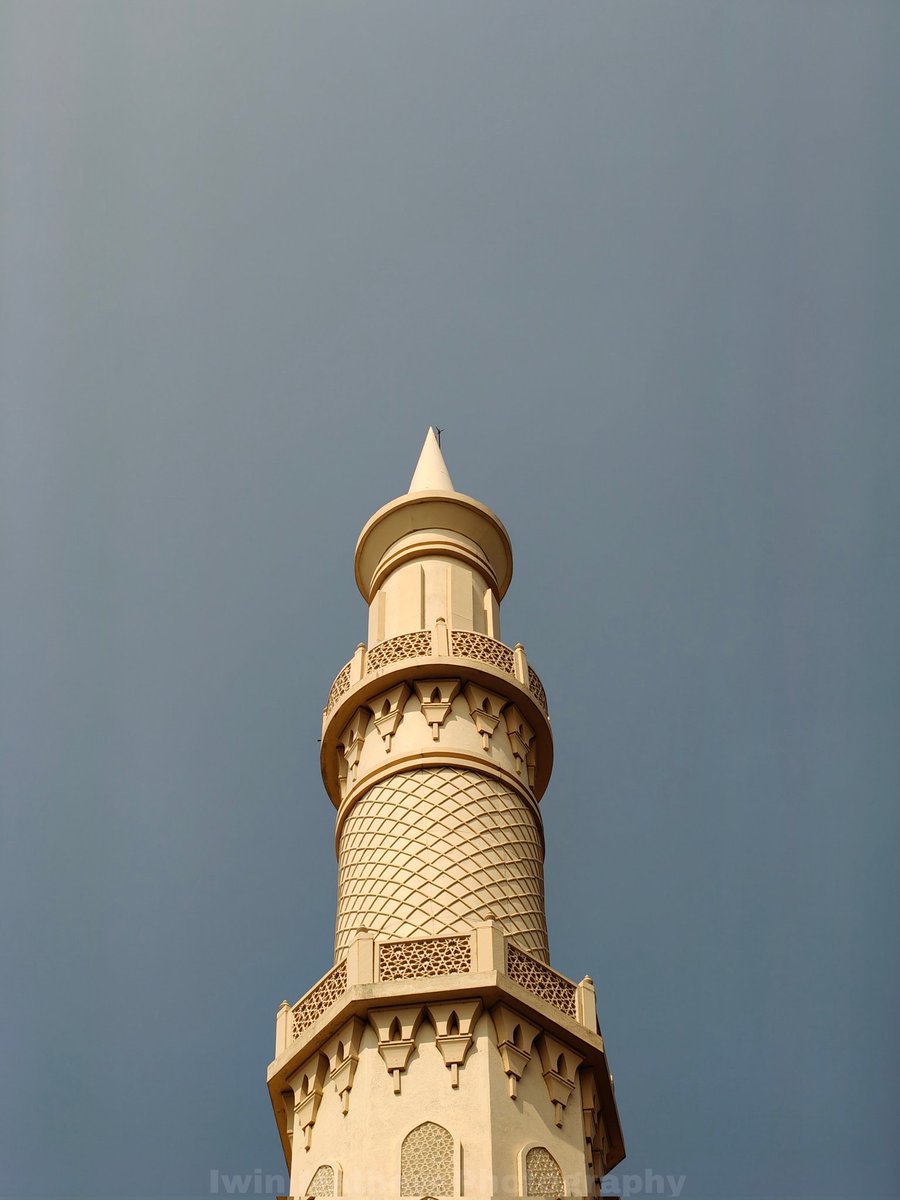 ____i_win___'s tweet photo. Nation of Islamic peoples...

In different zoom modes.

📸 by @iwin.m1996 

#photography #picofaday #outdoor #outdoorphotography #mosque #islam #mosquephotography #zoom #shotinzoom #zoommode #mosquetower #tower #towerphotography https://t.co/kQsJpf5vxl