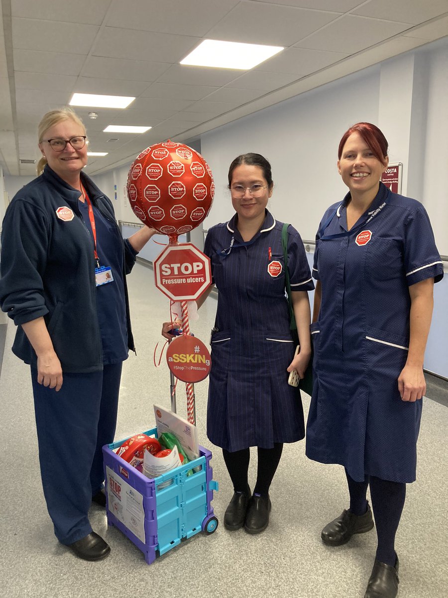 Tracy K RN (@tjk18) on Twitter photo Today is #StopThePressure day. Here are the fabulous TVNs out and about spreading the word at Southend 🙌 <a href="/MSEHospitals/">Mid and South Essex NHS Foundation Trust</a> <a href="/HaydenRhona/">Rhona Hayden</a> <a href="/dawnmpatience/">dawn patience</a> Today is #StopThePressure day. Here are the fabulous TVNs out and about spreading the word at Southend 🙌 <a href="/MSEHospitals/">Mid and South Essex NHS Foundation Trust</a> <a href="/HaydenRhona/">Rhona Hayden</a> <a href="/dawnmpatience/">dawn patience</a>