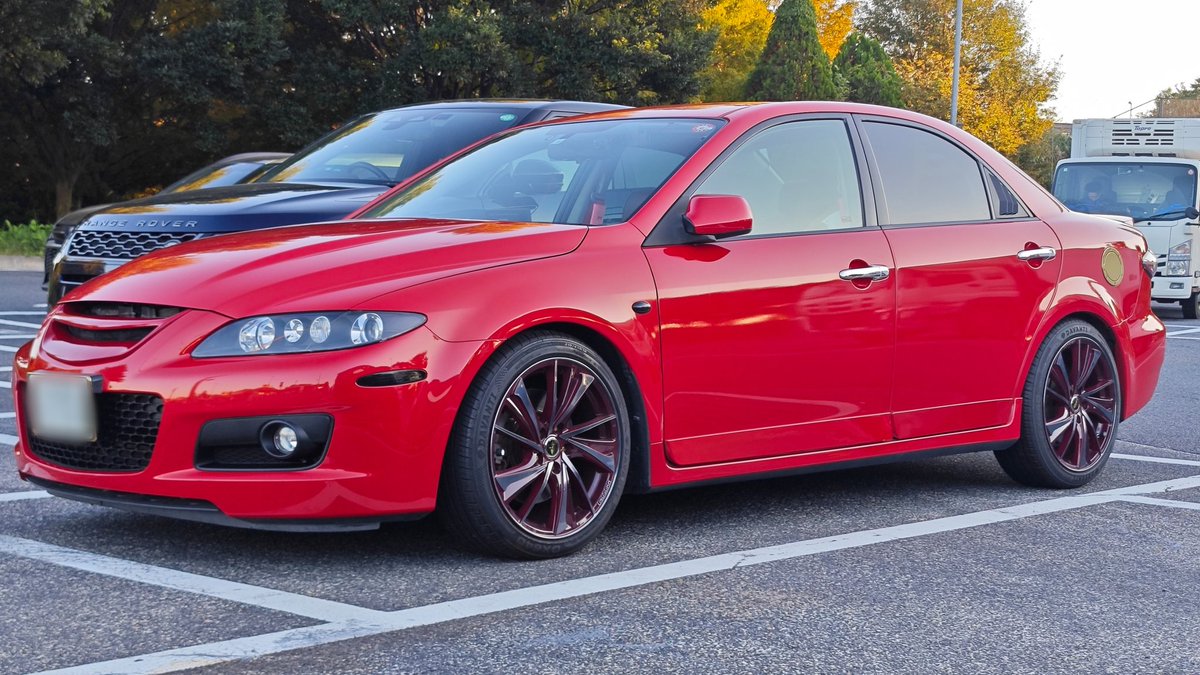 minori_ntr's tweet image. 謎機構の4WDを搭載した男性専用車両： #マツダスピードアテンザ

トルクステアは当たり前体操、アテンザよりも男性専用車両： #マツダスピードアクセラ

ターボとハイオクのダブルパンチ、家計逼迫で奥さん大激怒のファミリーカー： #MPV 23T

※説明はネタですw