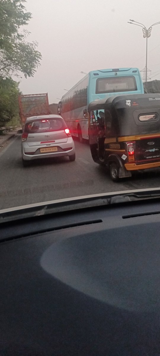 AmrishMittal5's tweet photo. @OfficeOfNG
Sir, it takes a lot of time and energy to cross this very short patch of road in CBD Belapur and it's been this way for last 6 months. You are the only hope, sir. https://t.co/6ijt95VDiR