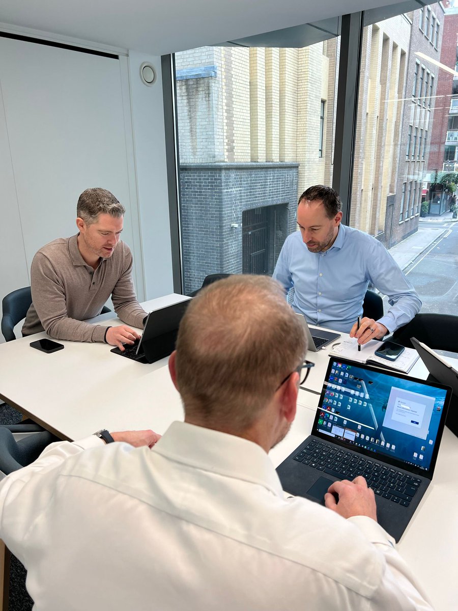 hubflowspace's tweet image. Your office, managed for you. 

Why juggle cleaning schedules, connectivity issues, and repairs when you don’t have to?

We take care of all your office needs from utilities, to maintenance and more so your team can focus on success. 📈

#Hubflow #ManagedOffices #LondonOffices