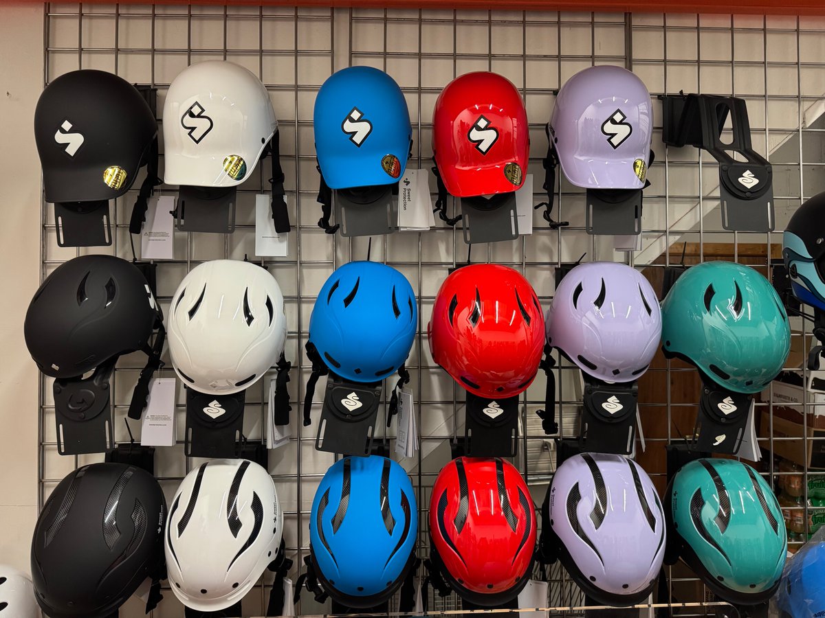 Grab yourself a bargain or early Xmas present on the old Sweet Helmets

i.mtrbio.com/mxqmfrkbud
#desperatemeasuresuk 
#whateveryoupaddleenjoyeverydrop 
#hppkayakshop