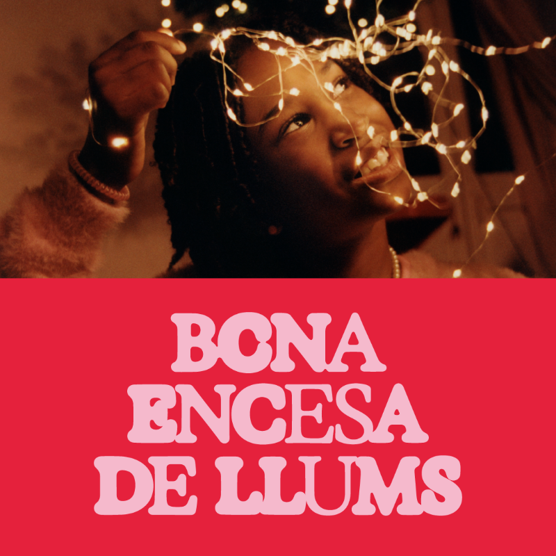 barcelona_cat's tweet photo. La il·luminació als carrers marca l'arribada de les festes de #NadalBCN!

Els donem la benvinguda amb 'Solvern', un espectacle de dansa, música, efectes audiovisuals i pirotècnia de gran format!

🗓️ 28/11, 18.00 h

📍 Pg. Gràcia