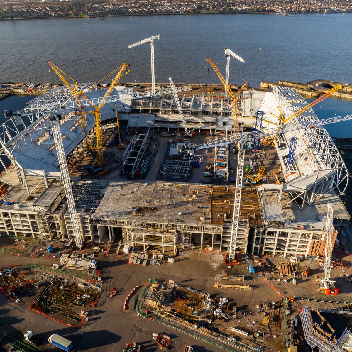 🏟️ Vote for the Project of the Year! We're excited to unveil Everton Football Club Stadium at Bramley-Moore Dock. HAURATON provided over 1,000m of Service Channels around the pitch to protect SKY's broadcast cables. Vote &amp; help make this project a winner: forms.office.com/pages/response…