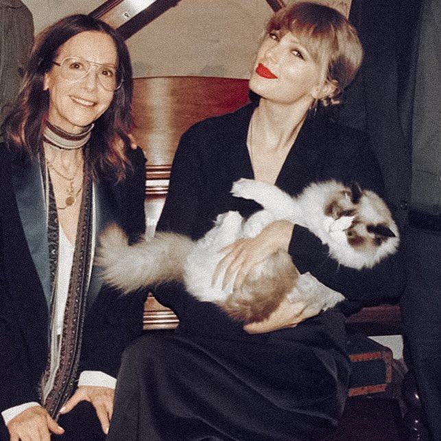 swifferupdates's tweet photo. 💬| CEO of Universal Music Publishing Group Jody Gerson on what she has learned from @taylorswift13

 “I always say that Taylor Swift has taught me more about my own power than anyone else,” she says. I grew up making myself small to make men feel bigger. Taylor Swift is unapologetic in her ambition. She stands strong. This generation is learning a lot from her.”