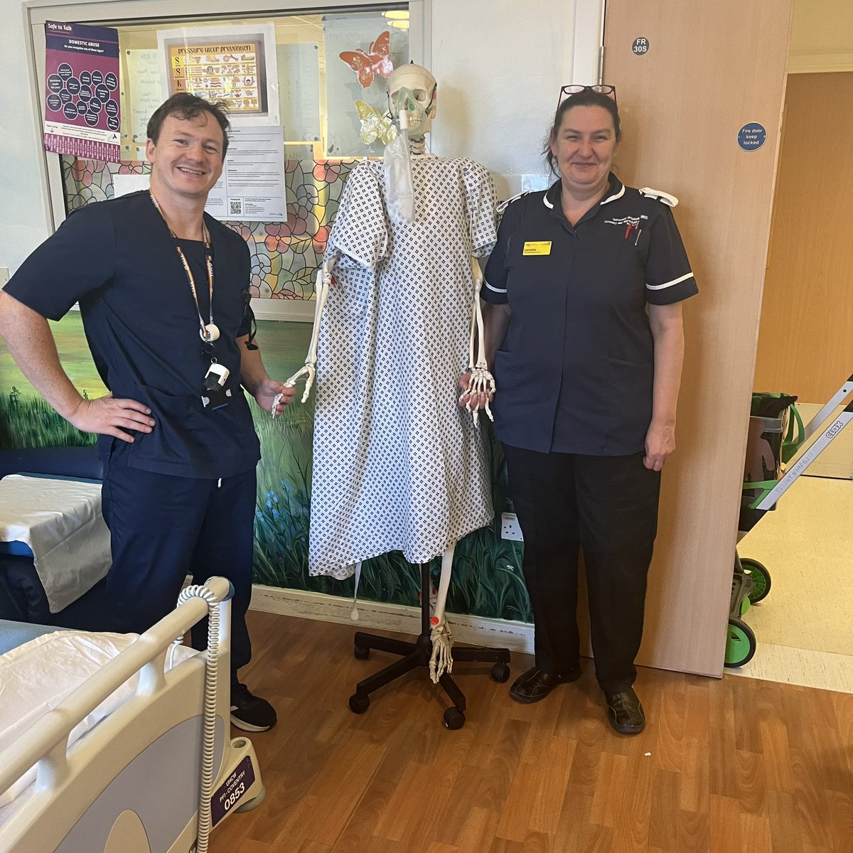 Interactive pressure ulcer presentation session on Orthopaedics. Coroners webinar, scenarios, and lots of learning to #STOPTHEPRESSURE <a href="/nhsuhcw/">UHCW NHS Trust</a>