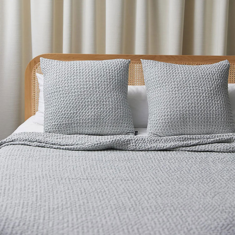 Bedlinen Direct tweet media