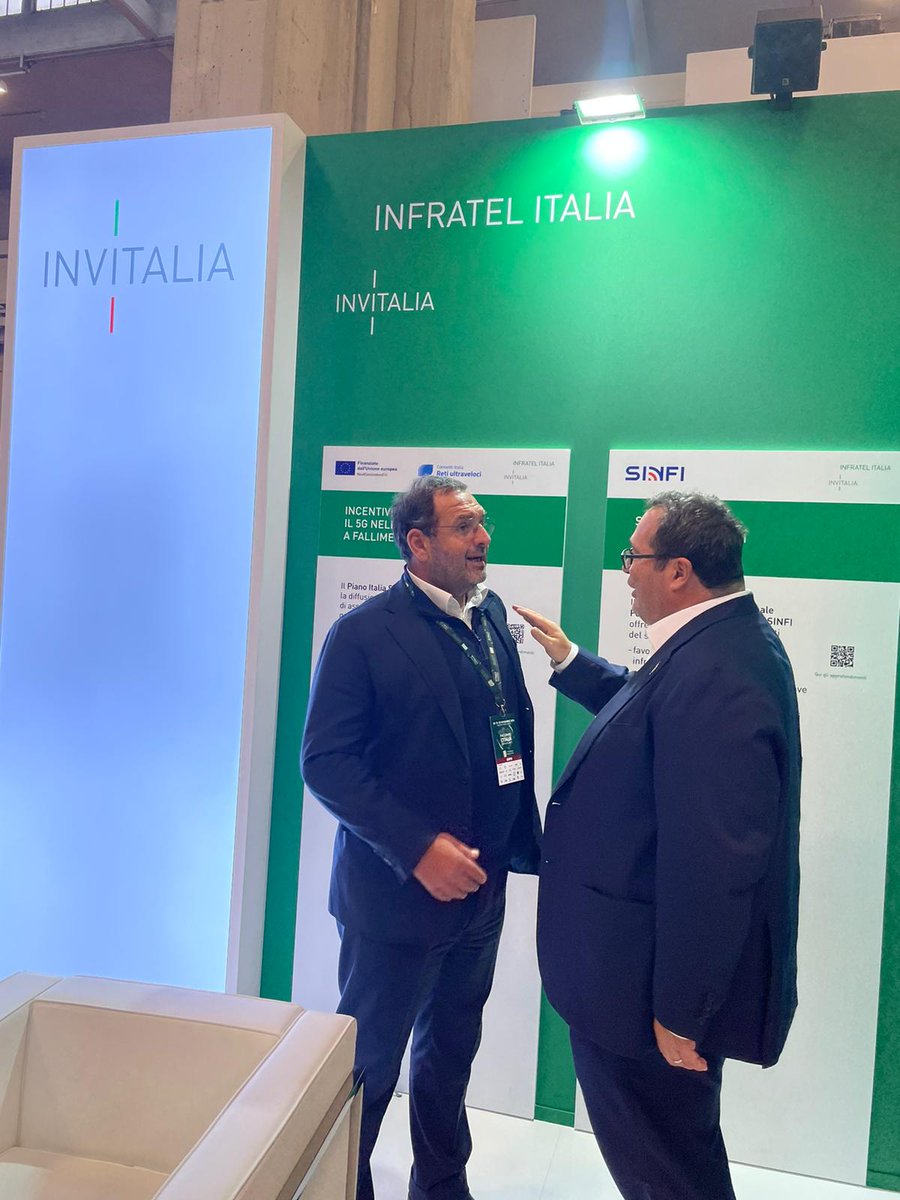 Seconda giornata della 41esima Assemblea annuale ANCI @anci. 
Allo stand Infratel Il Presidente @alfredoBecchetti e gli incontri sul tema #digitalizzazione;  obiettivo da perseguire grazie ai piani dei quali @Infratel è soggetto attuatore.