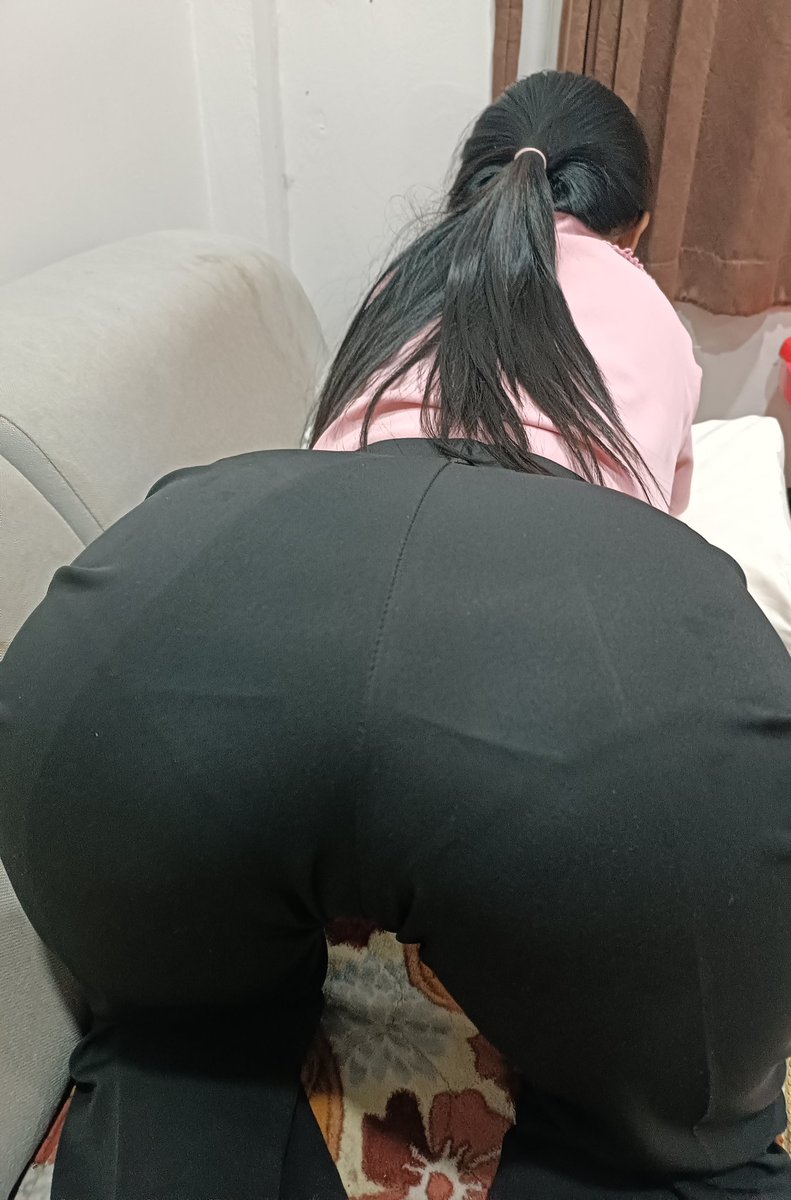mistersex13579's tweet photo. ใส่โชว์ขอบกางเกงในไปทำงานทุกวันจริงๆ https://t.co/zkPeeV9htJ