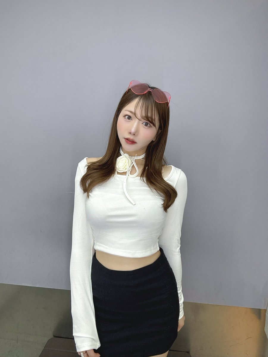 Post by 藤崎 里菜𝐑𝐢𝐧𝐚 𝐅𝐮𝐣𝐢𝐬𝐚𝐤𝐢 on X: 😎🤍