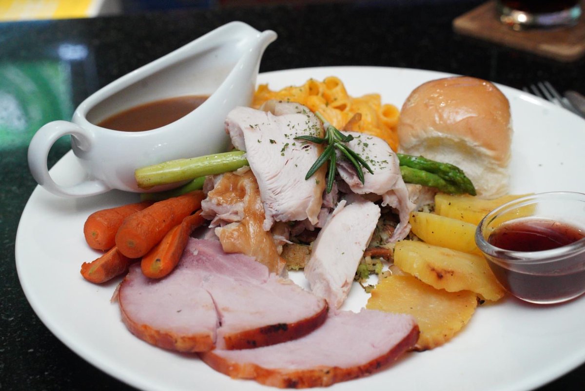 Get your reservations in for our thanksgiving feast. Drop us a PM or let our staff in the pub know 🇺🇸