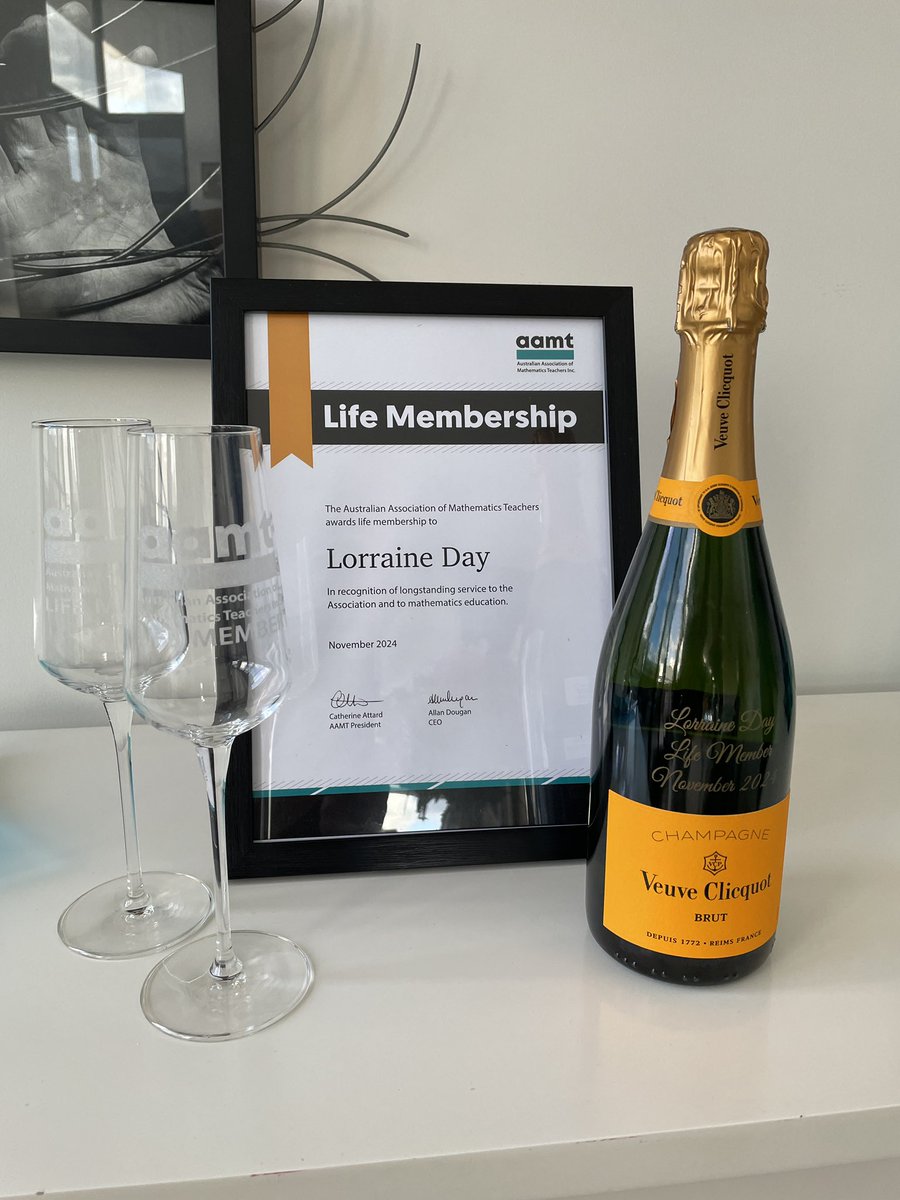 Lorraine Day tweet media