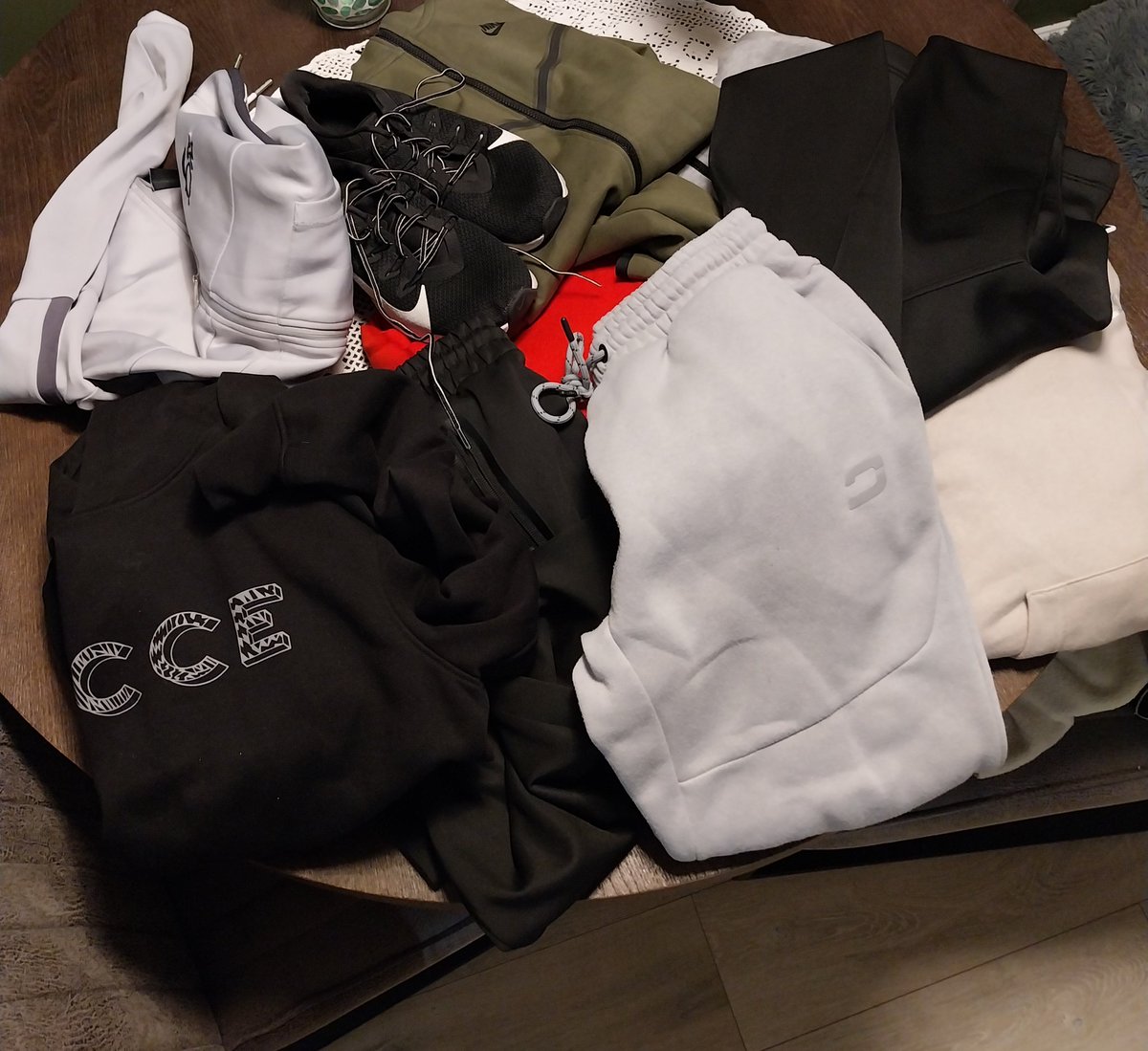 The Invisibles tweet media