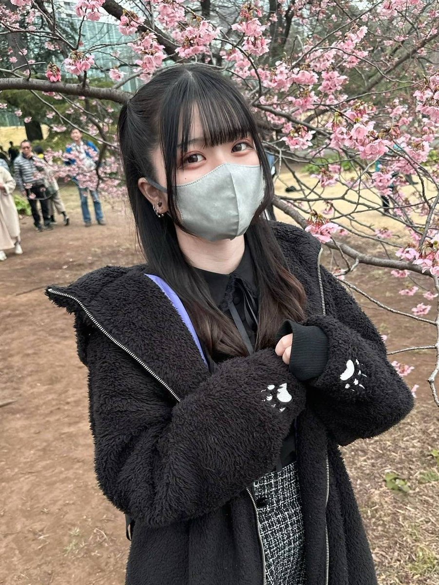 KANA_BUMP_Alex's tweet photo. 22歳になりました ദ്ദി ˃ ᵕ ˂ )
幸せな21歳でした🪼💭 いまの生活を大切に、新社会人として頑張ります👑🌟 またライブハウスで会えたら…よろしくお願いします😁✨ https://t.co/V2CL1RcMP5