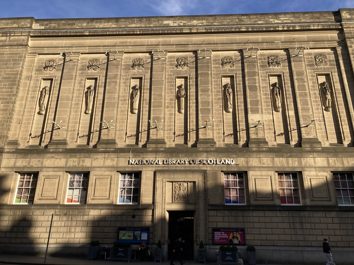 BarringtonStoke's tweet image. Third #Reek #bookdrop stop - The National Library of Scotland! 🏴󠁧󠁢󠁳󠁣󠁴󠁿