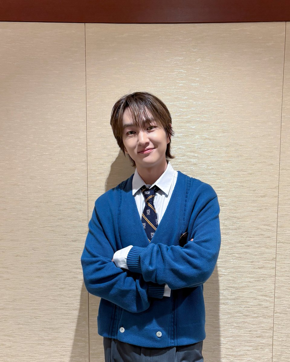 ONEW_GRIFFIN's tweet photo. 오늘도 사랑 가득한 찡구들과 행복한 하루🩵

#온유 #ONEW
#Hola! #ONEW_Hola! https://t.co/RBHDU4K6uT