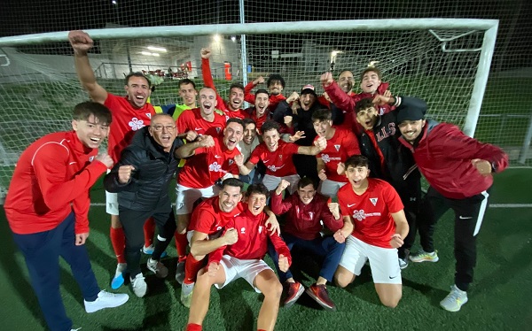 <a href="/Udtorredembarr1/">Udtorredembarra</a> 🎙️ #LaBanqueta | Entrevistem l'entrenador de l'Atlètic Roda de Berà, <a href="/AlbertSentisP/">Albert Sentís Pérez</a>, per parlar de la històrica classificació a la 6a eliminatòria de la #CopaCatalunya després de vèncer el <a href="/Cemanresa1906/">CE Manresa</a> de Tercera RFEF en la tanda de penals 👇
enacast.com/altafullaradio…