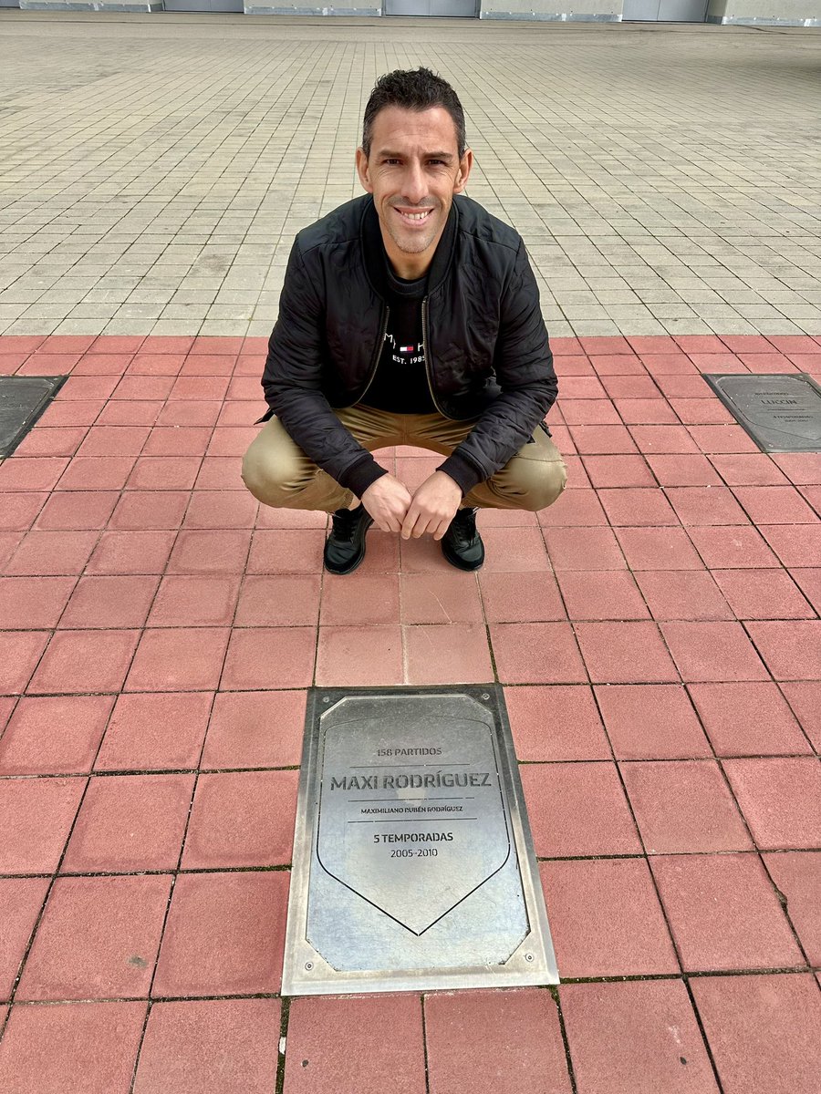 MR11ok's tweet photo. Que lindo volver a un lugar donde fue mi casa por 5 años @Atleti donde el hincha me demostró mucho cariño 🙌 https://t.co/MmYuwH8hEH