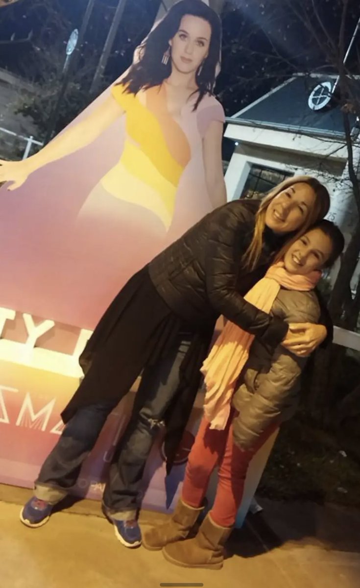 Solo pienso en lo que les tuve que haber hinchado a mis padres para que en 2015 me dejaran ir con 9 años al hipódromo de Palermo a ver a Katy #KatyPerryenArgentina