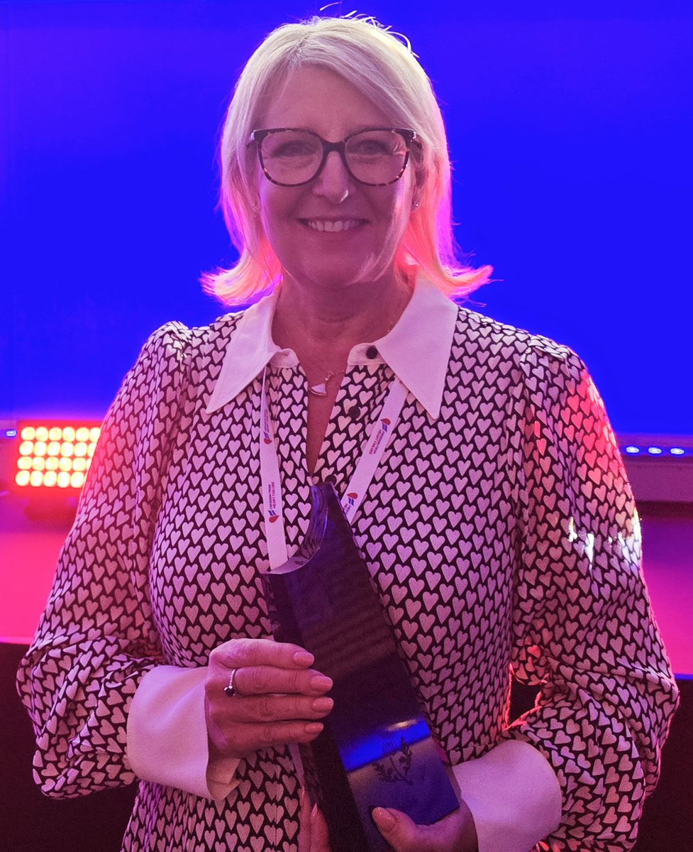 wendy gin-sing (@wginsing) on Twitter photo Congratulations to the amazing <a href="/CarysBarton/">Carys Barton ๐๐ซ#25in25 #Freedomfromfailure</a>, Heart Failure Nurse Consultant <a href="/ImperialNHS/">Imperial NHS ๐</a> for winning the prestigious Lynda Blue Award for excellence the pillars of Leadership/Innovation/Transformational & Visionary attributes at the #BSHAM2024 today. Very well deserved! Congratulations to the amazing <a href="/CarysBarton/">Carys Barton ๐๐ซ#25in25 #Freedomfromfailure</a>, Heart Failure Nurse Consultant <a href="/ImperialNHS/">Imperial NHS ๐</a> for winning the prestigious Lynda Blue Award for excellence the pillars of Leadership/Innovation/Transformational & Visionary attributes at the #BSHAM2024 today. Very well deserved!
