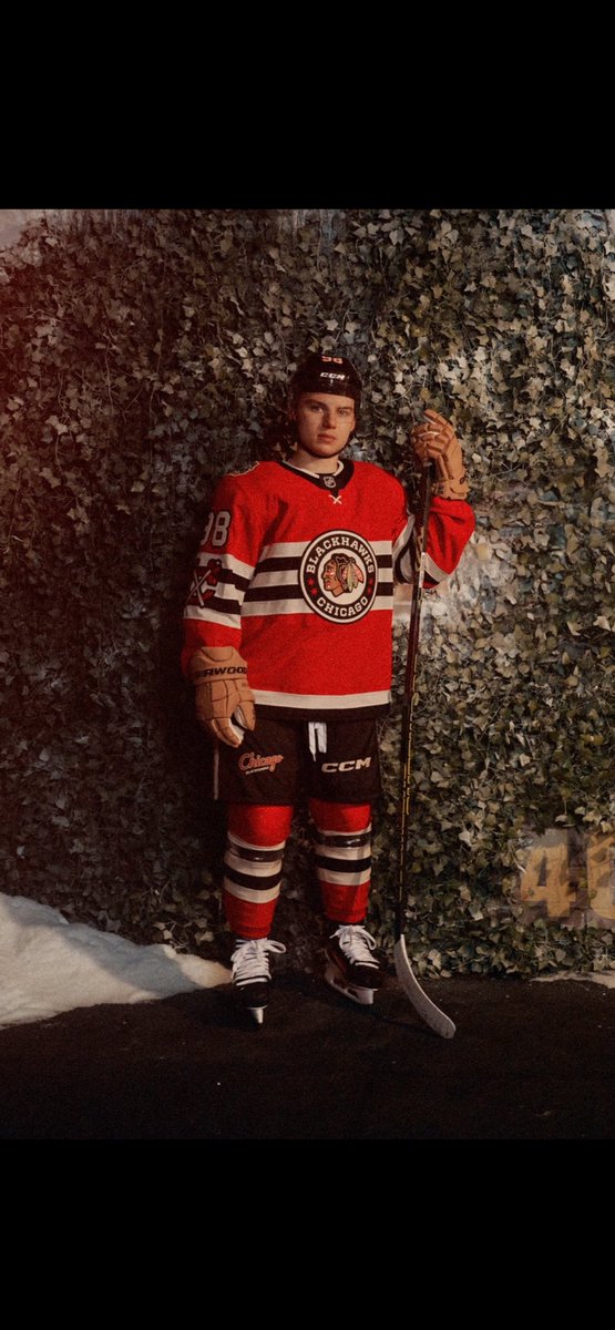 #Blackhawks Winter Classic jerseys are 🔥🔥🔥