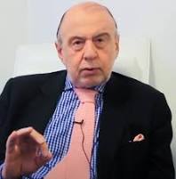 Eclides3's tweet photo. Alberto Casas que ha sido el defensor incondicional de los fascista en Colombia, sale a manifestar que Ecopetrol desaparece.
Doctor Casas, desaparece la corrupción de sus amigos en Ecopetrol, desaparecen las alianzas con el Eln y el Clan del Golfo.
Ecopetrol no desaparece https://t.co/613HNYv1jw